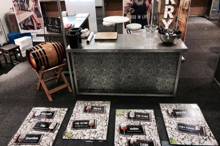 De sherry stand op het Female Touch plein