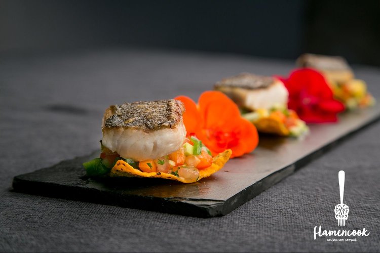 DORADA CONFITADA dedicada al maestro PACO DE LUCÍA por nuestro chef CIPRIÁN IORDAN