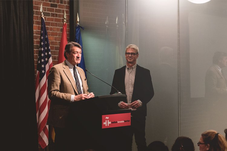 César Saldaña opens the film