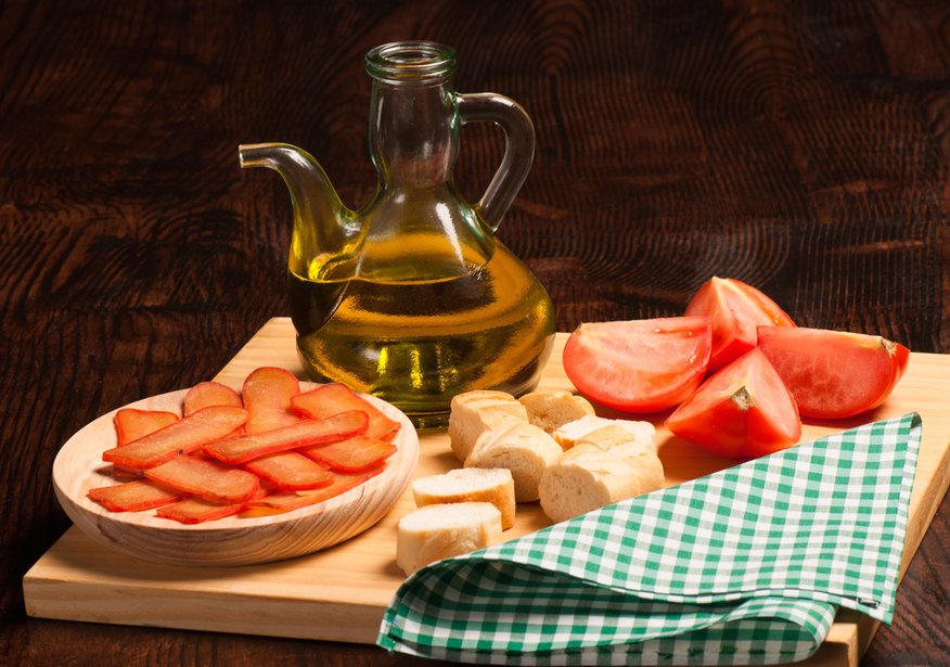 dried_tuna_mojama_and_tomato_crostini.jpg