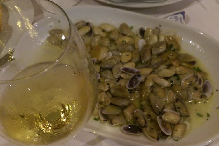 Manzanilla & Clams