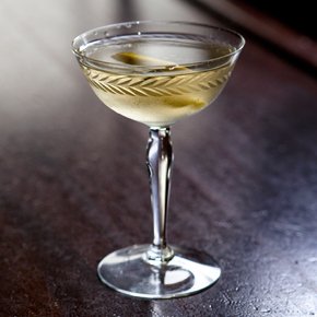 la_perla_cocktail_close-up.jpg