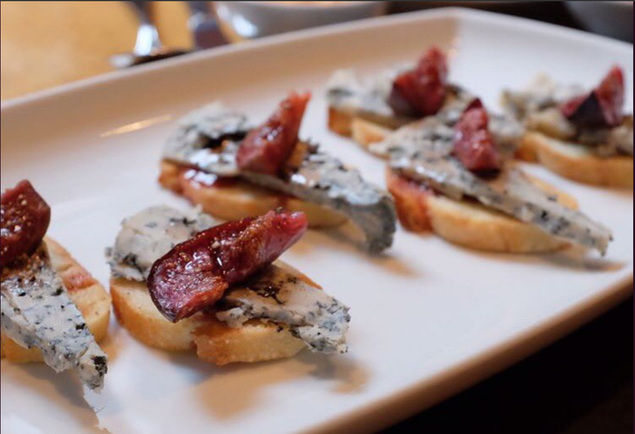 Pincho of Valdeon with Sherry-Roasted Figs with Pedro Ximénez
