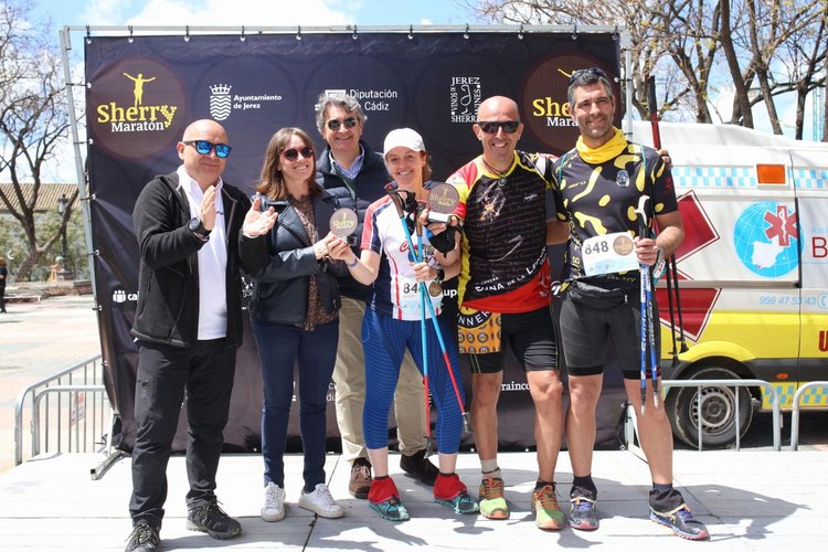 sherry_maraton_2018_vencedores_nordic_walking_c_jaime_porrua.jpeg